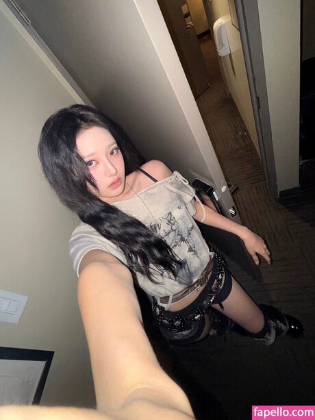 Hwiseo star beautiful photos