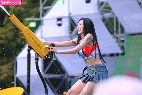 Hwiseo sexy model galleries