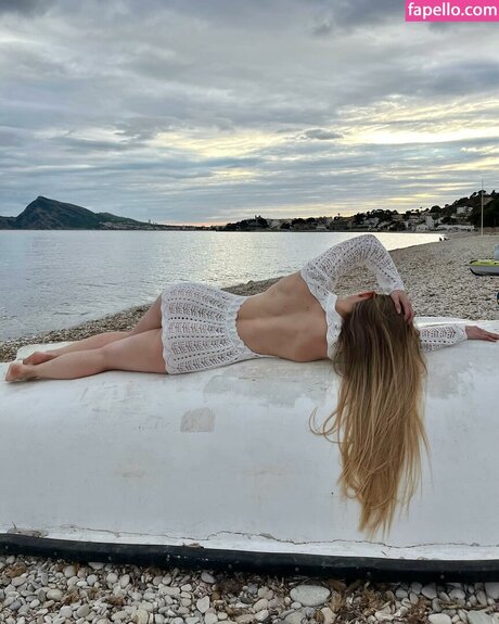 Susana Guerrero naked star images