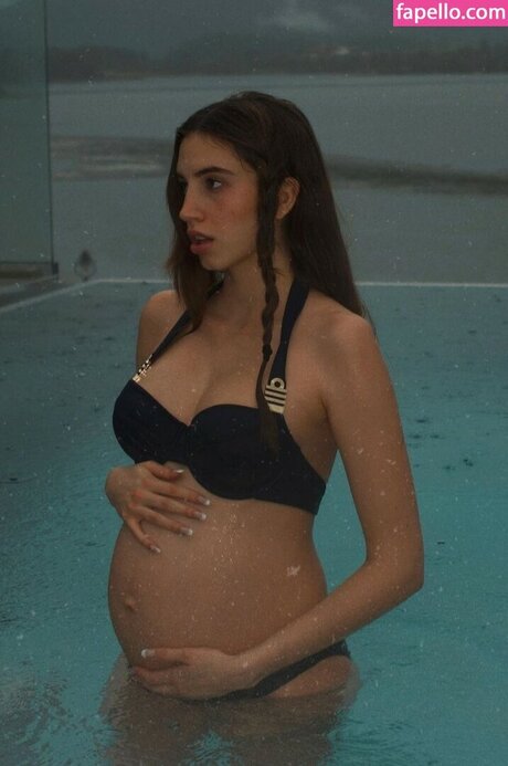 Yoncahagen perfect actress galleries