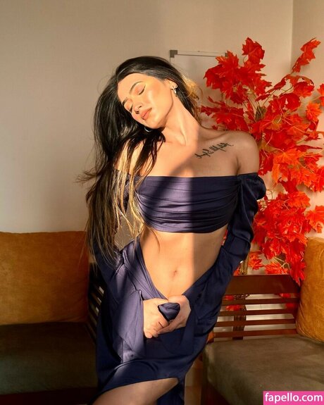 Shambhavi Singh model pornographic photo