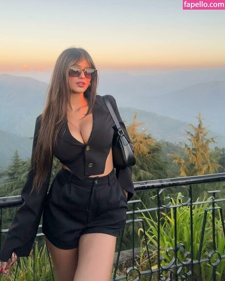 Shambhavi Singh star free gallery