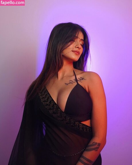 Shambhavi Singh sex actress pictures