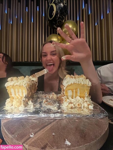 Nicola Crisa exclusive pornstar galleries