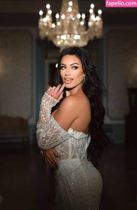 Toni Berenato pretty actress pic