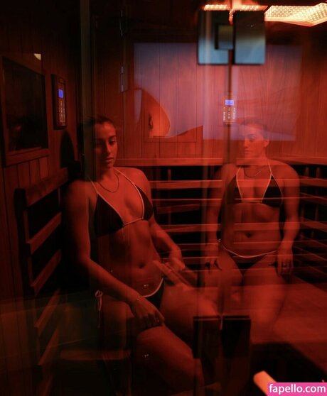 Kaylee Sticker star gallery