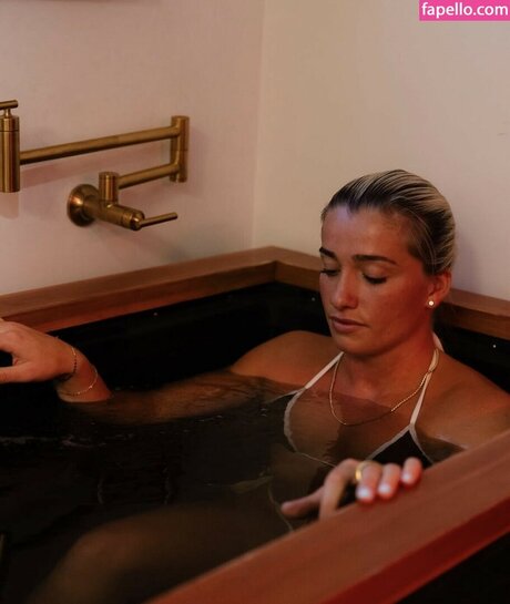 Kaylee Sticker pornstar adult archive