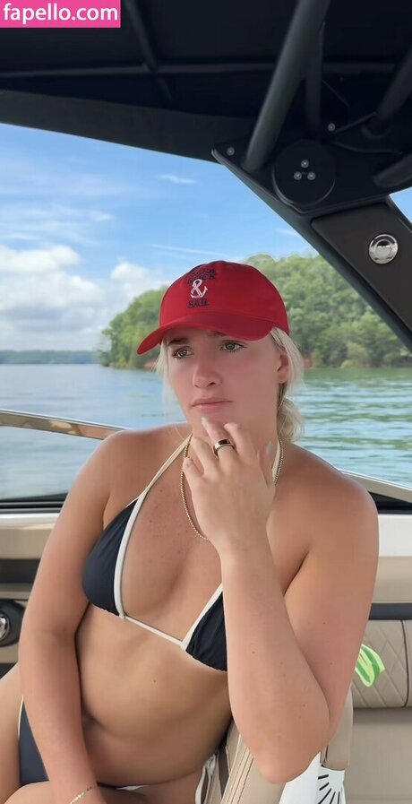 Kaylee Sticker hot pornstar galleries