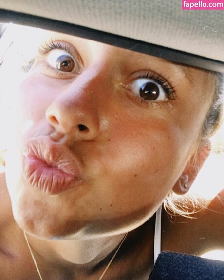 Sara Liso pornstar pretty galleries