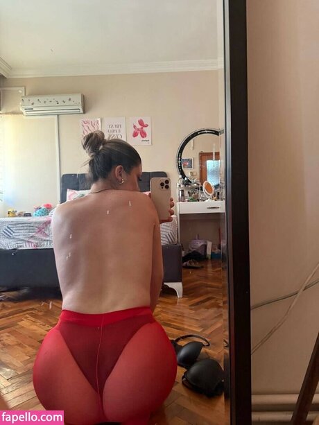 Simge Baranko lu high quality pornstar img