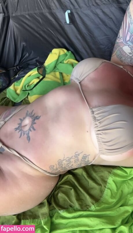 Camcamexclusive nude model photo