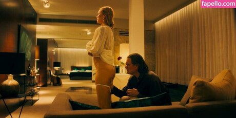 Bella Dayne star art archive