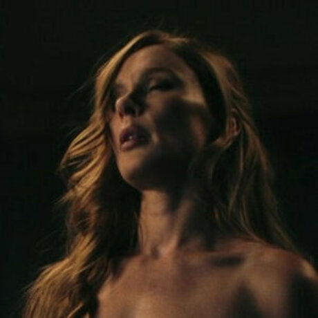 Bella Dayne perfect pornstar gallery