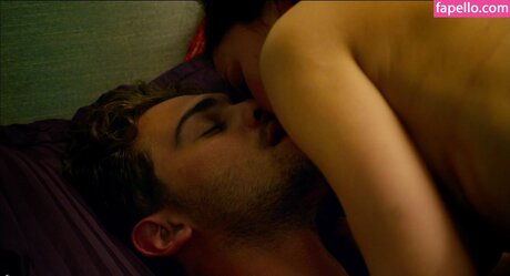 Bella Dayne hot actress picture