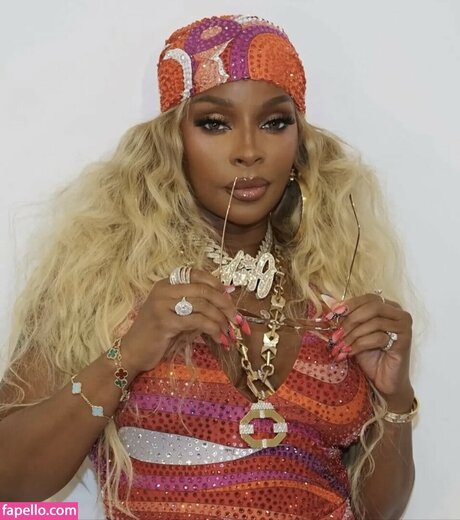 Mary J Blige star top photo
