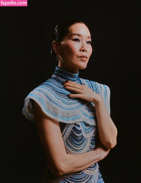 Alicia Hannah Kim pretty model photo