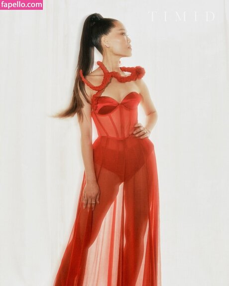 Alicia Hannah Kim star free picture