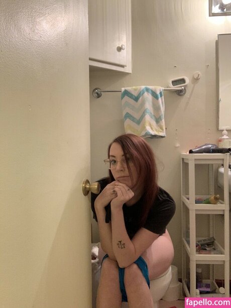 Mackenzie Stith adult actress picture