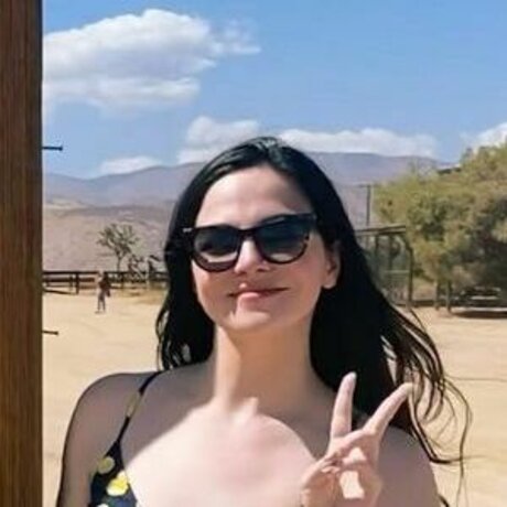 Bailey Meyers model pornographic photos