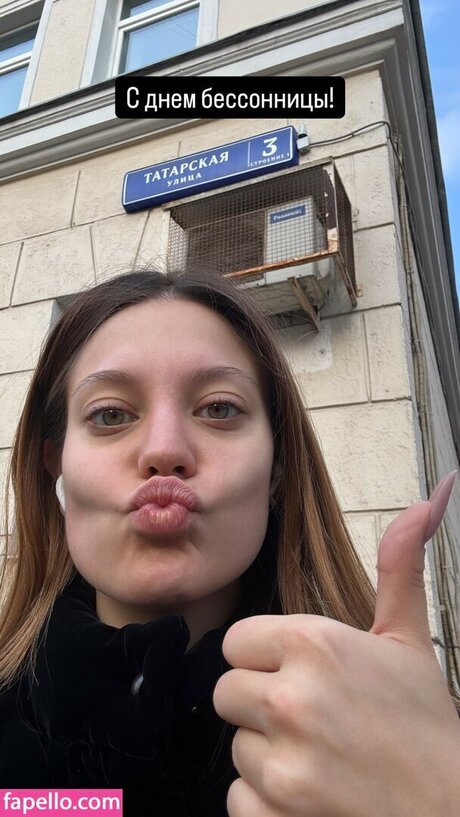 influesii753 perfect actress photo