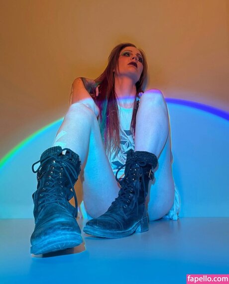 Calbits high quality model photos