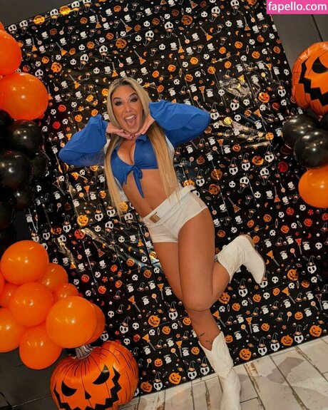 Thea Hail sex pornstar photos