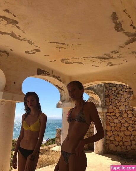 Ava Kalitowski star hot image