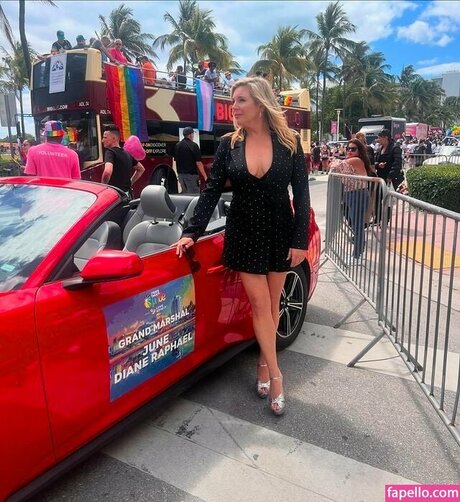 June Diane Raphael pornstar top image