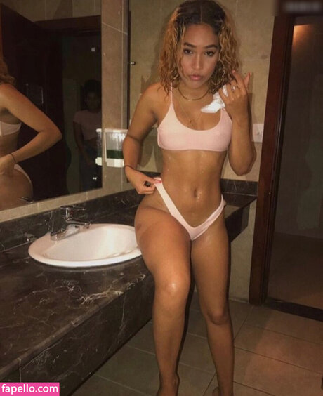 Indiagoals model adult pictures