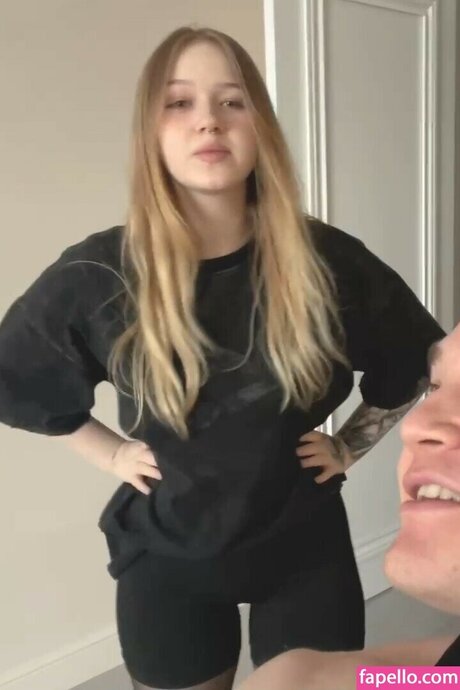 Morphe ya star adult pic