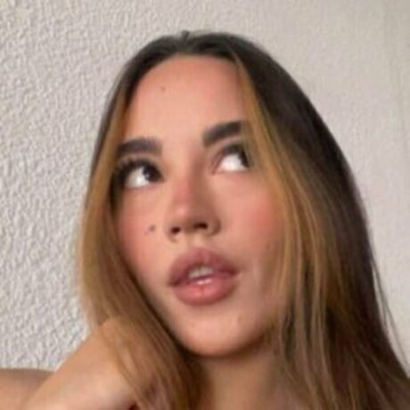 thukkylie naked model photos