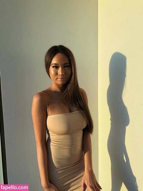 itsnickytran model exclusive pics