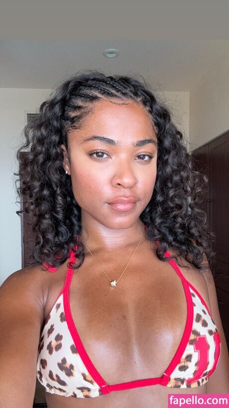 shelbischauble naked star img