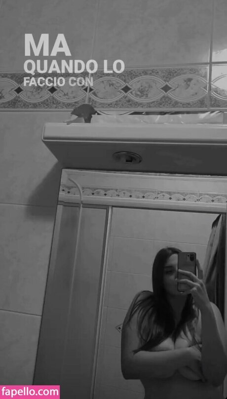 Manuela Mulligh xxx actress pictures