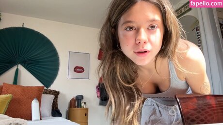 Skylar Martin sexy star galleries