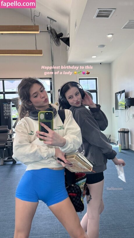 Skylar Martin xxx model images