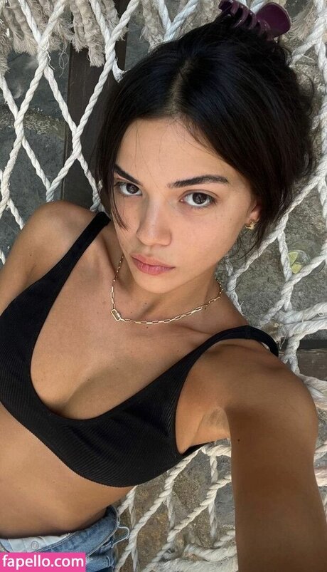 Eyl l Kandemir nice actress photos