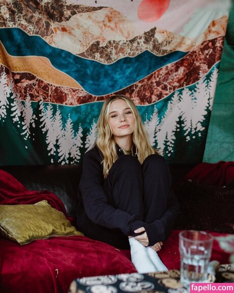 Esther Graf actress photos