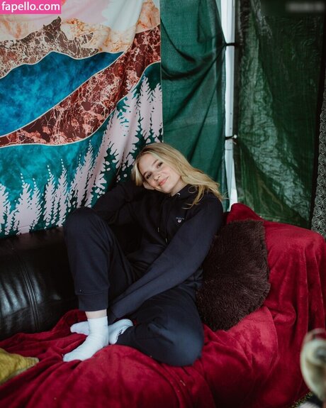 Esther Graf top star pics