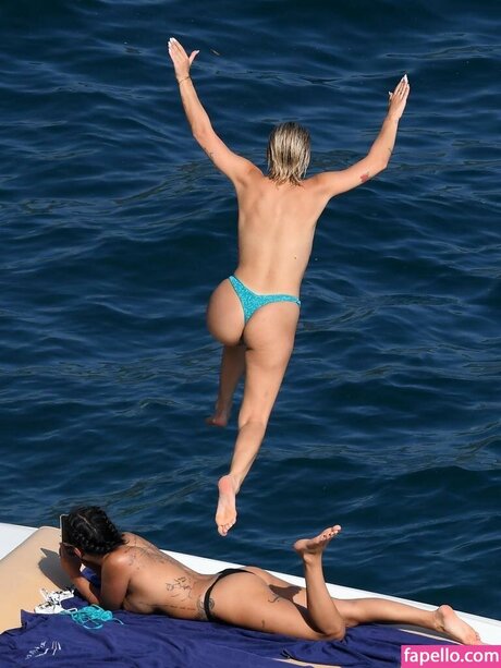 Ella Ding star adult pictures