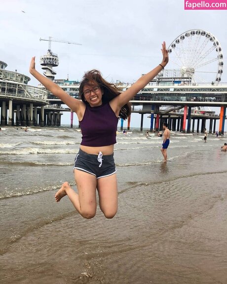 Sophia Phan hd actress pics