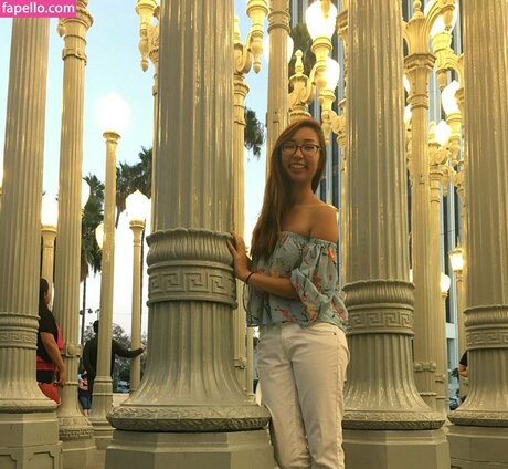 Sophia Phan pretty star picture