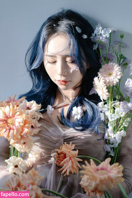 Sophia Phan naked pornstar image