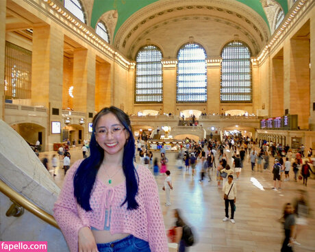 Sophia Phan sexy actress images