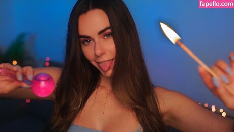 HeyHelen ASMR pornstar high quality pic