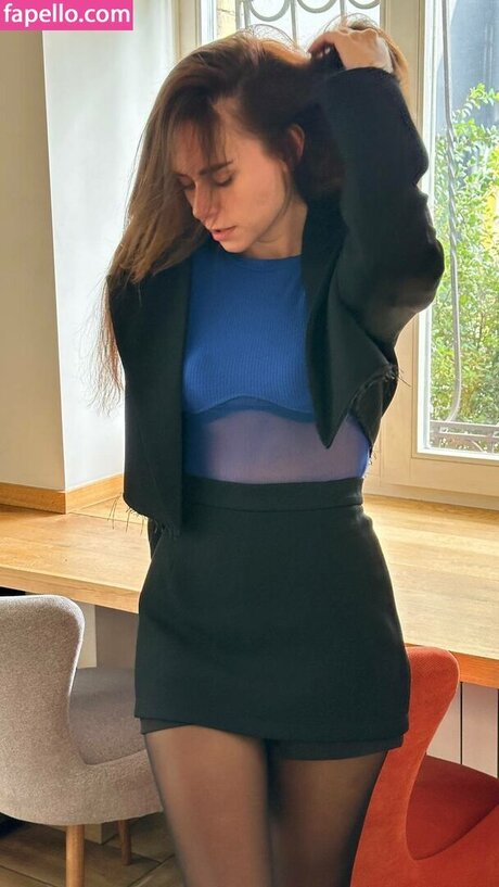 HeyHelen ASMR star porn pics