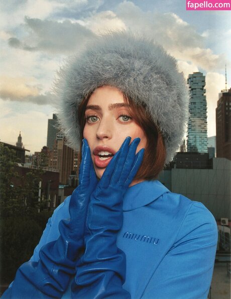 Clara McGregor naked star pictures