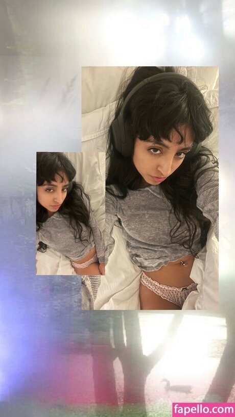 Aislinn Ritchie model nude gallery