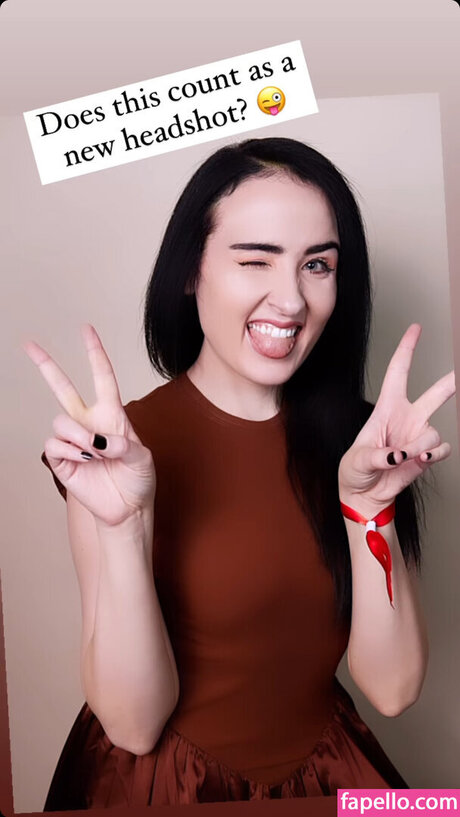 Amy Roberts hd pornstar image