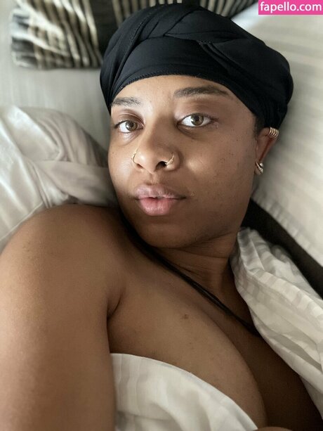 DiiLiite star erotic pictures